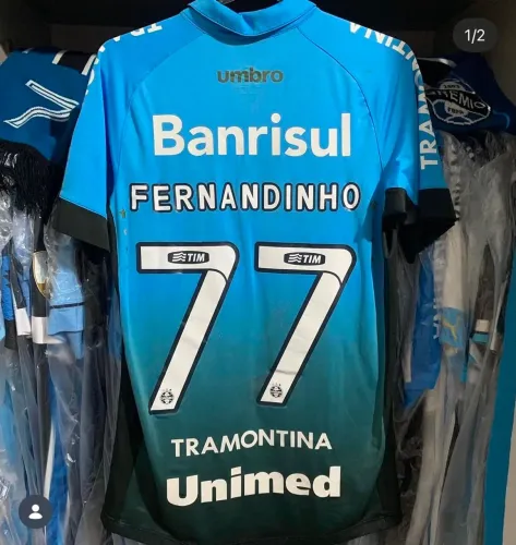 Camisa Umbro Grêmio degrade 2015 - Fernandinho 77