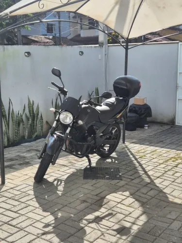 Fazer 250 modelo Limited edition