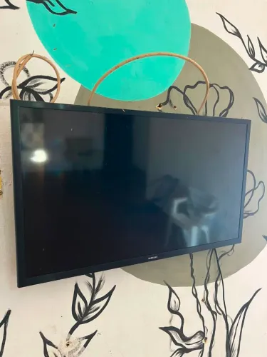 Tv Samsung 32 pra vender logo