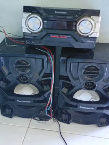 Som Panasonic pega bluetooth, em perfeito estado. Motivo da venda não uso.