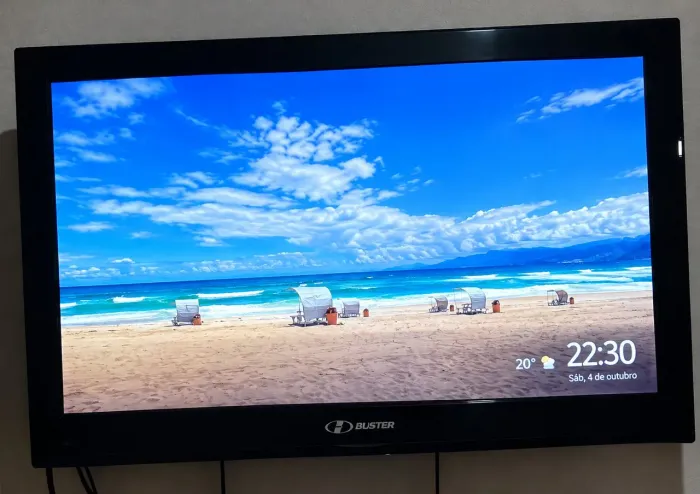 Tv 32 p pra sair logo 600 se vier retirar faço por 500