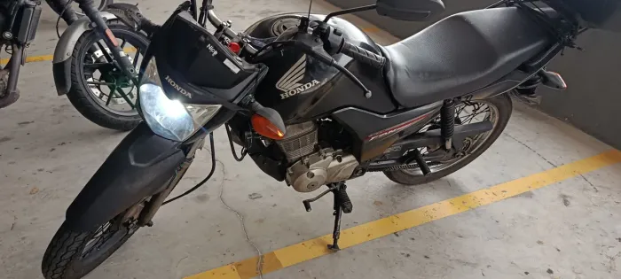 CG FAN 2. MOTO FILÉ. DOC OK EM MEU NOME. SÓ PEGAR E ANDAR. R$ 10.000,00