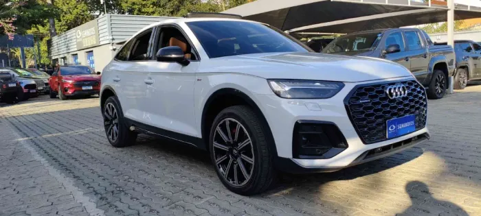 Audi Q5 SB Perf. 2.0 TFSIe S.tr. QT (hib.) 2024