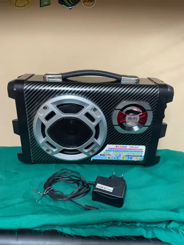 Caixa De Som Livstar CNN-05SP - Entrada P/ Guitarra E Microfone