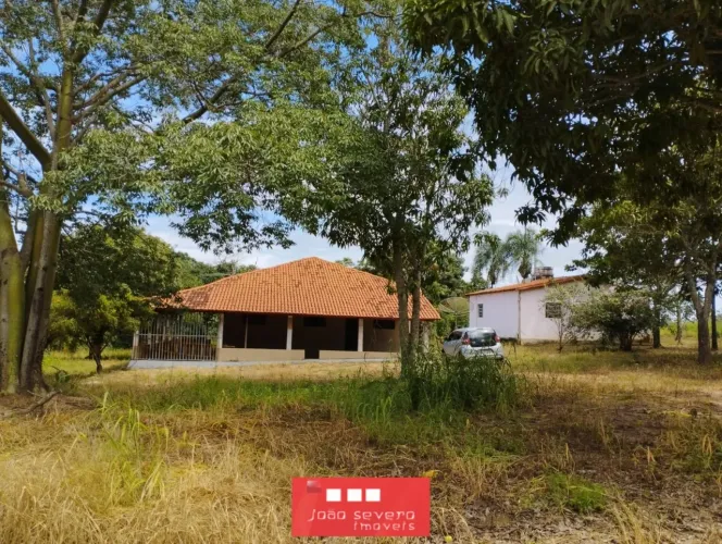 Fazenda para Venda em Silvânia, 4 dormitórios, 2 banheiros
