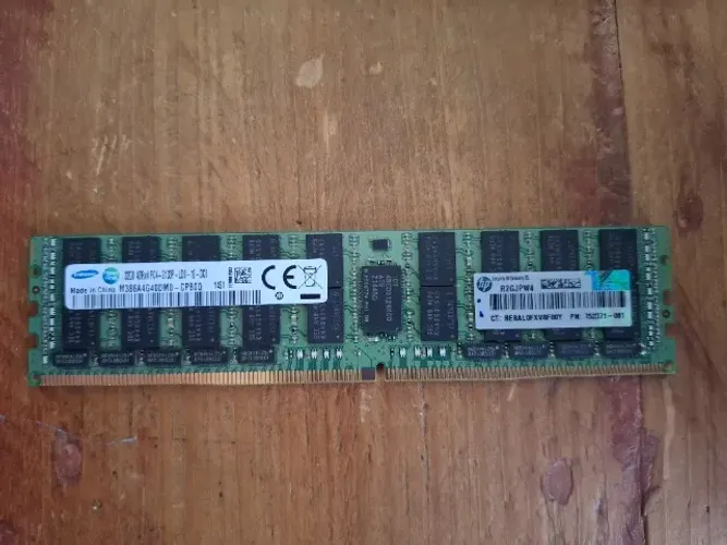 Memória 32GB DDR4 ECC LRDIMM (ver compatibilidade com seu equipamento)