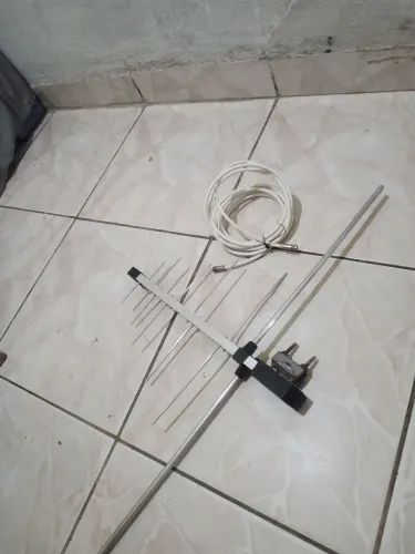 Antena pequena escama de peixe 40 reais