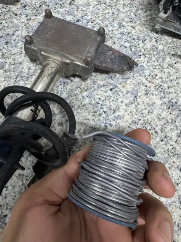 Ferro de solda tipo Machado com estanho em fio