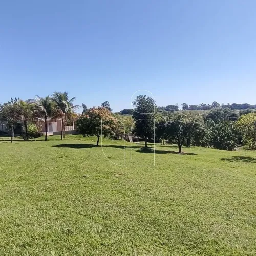 Terreno de 5000m² no Condomínio Serra Dourada · Marília