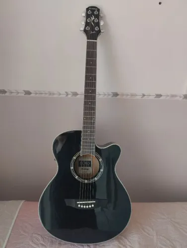 Violão elétrico Strindberg Berlim 