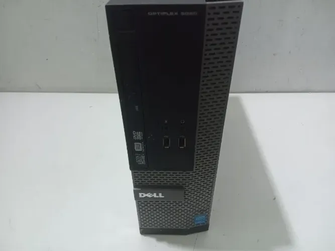 Gabinete desktop Dell Optiplex 3020