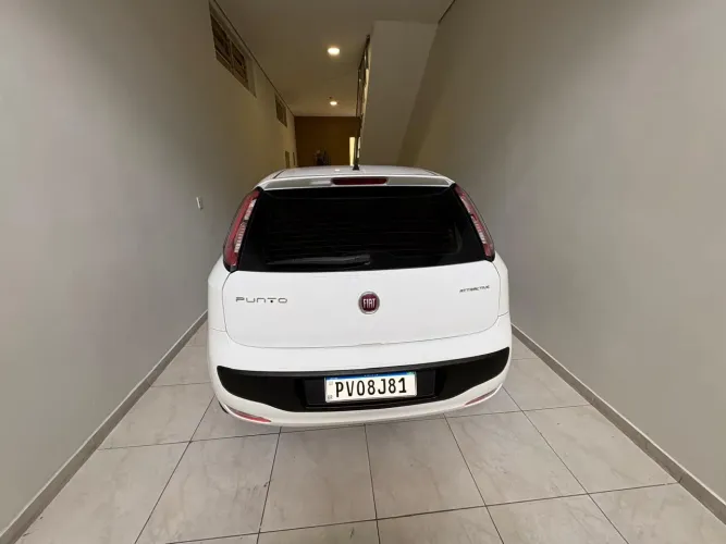 Fiat Punto Attractive Italia 1.4 F.flex 8V 5P 2015