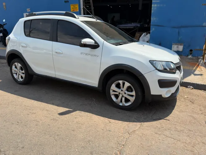 Renault Sandero Step. Easy R H-power 1.6 8V 2015