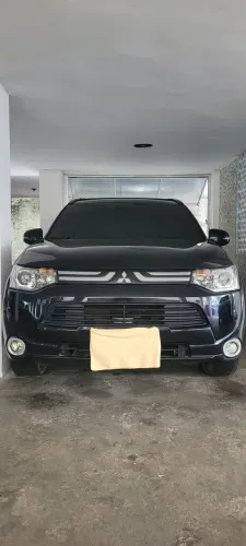 Mitsubishi Outlander 2.0 16V 160cv Aut. 2014