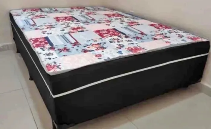 Cama box casal (novo) entrego