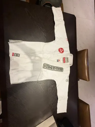 02 Kimonos Gracie Barra A2
