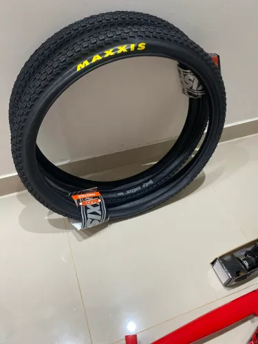 Maxxis holy roller 0km
