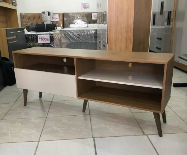 RACK contendo uma porta para tv até 60 polegadas Novo a pronta entrega 
