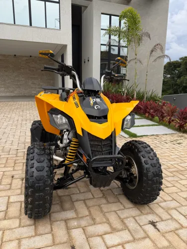 Quadriciclo Can am ds 250 / DE GARAGEM