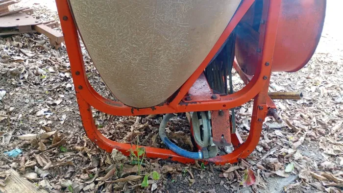 Pulverizador Jscto canhão 400 litros 
