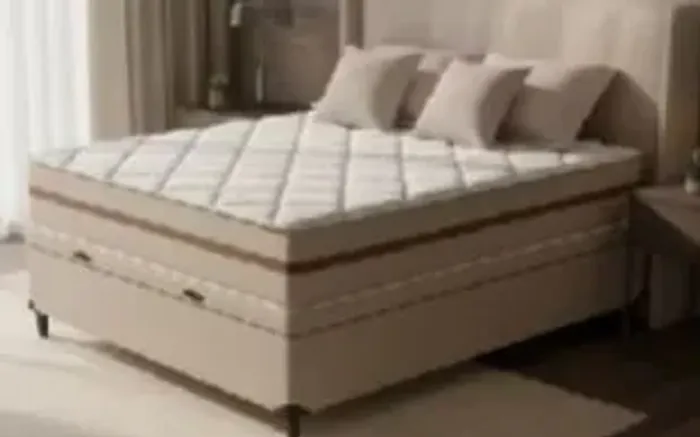 Cama queem seminova sem detalhes comprada na loja Andrade móveis a pouco tempo