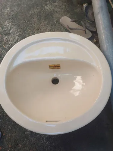 Pias de Banheiro