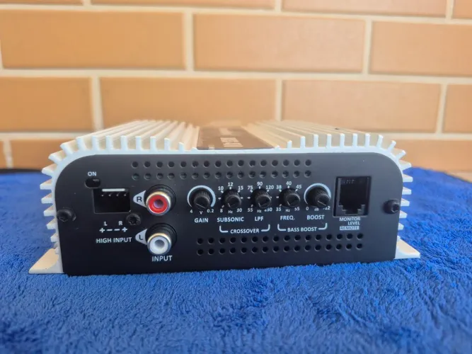 Amplificador Taramps Bass 400 RMS