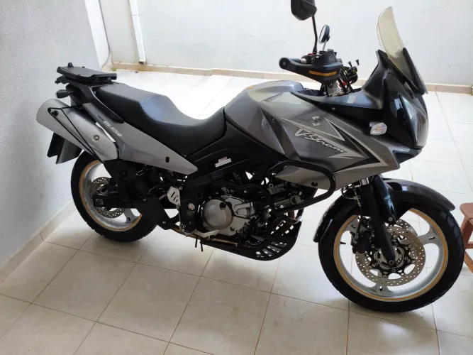 Vstrom 650 2011 - leilão