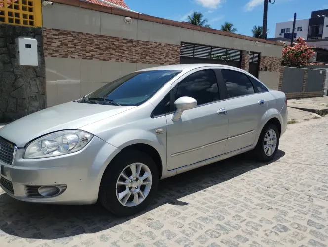 Fiat Linea Absolute 1.9/1.8 Flex Dualogic 4P 2014
