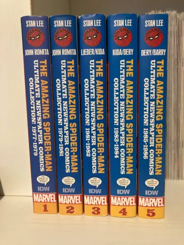 Homem Aranha As Tiras Edição Definitiva. 5 volumes. Importado Em Inglês Idw