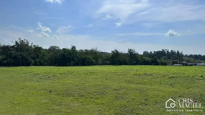 Terreno à venda no condomínio Parque Villa dos Pinheiros em Indaiatuba-SP!