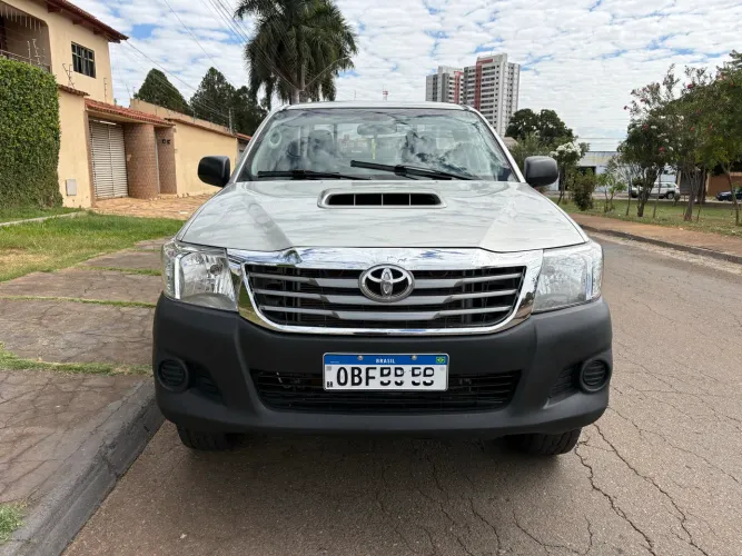 Toyota Hilux CS D4-d 4X4 3.0 TDI Dies. Mec. 2013
