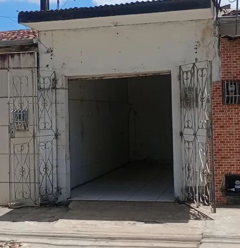 Alugo ponto comercial no Eustáquio Gomes