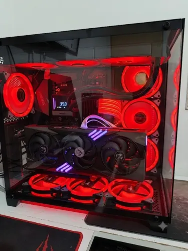 PC GAMER RYZEN 9 RTX 5070TI 3TB SSD MVME 