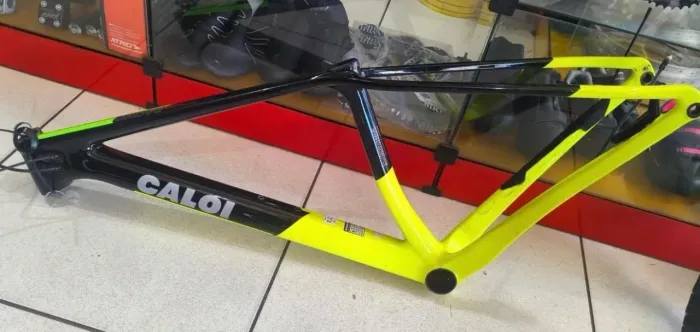 Vendo quadro Caloi Elite carbon racing T15 semi novo