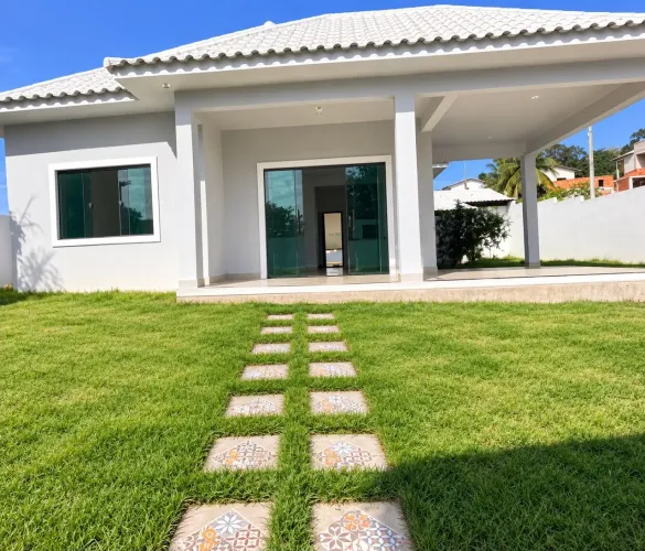 ? CASA À VENDA EM SAQUAREMA - PRÓXIMA AO CENTRO DE BACAXÁ
