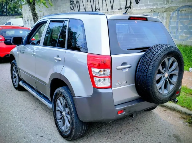 Suzuki Grand Vitara 2.0 16V 4x2/4x4 5P Aut. 2016