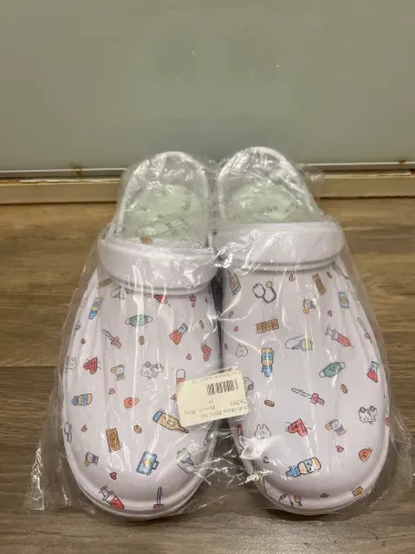 Sandalia modelo crocs tamanho 38