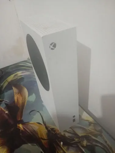 XBOX SERIE S SEM CONTROLE (TROCO NUM NINTENDO SWITCH DESBLOQUEADO OU COM JOGOS)