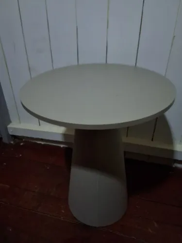 Mesas para decoração.