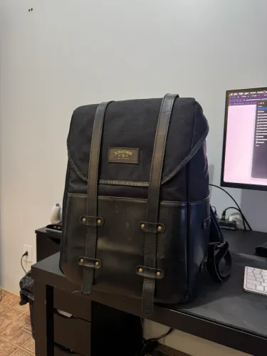 Mochila couro - ARYA B.CRAFTSMAN videomaker/fotógrafo