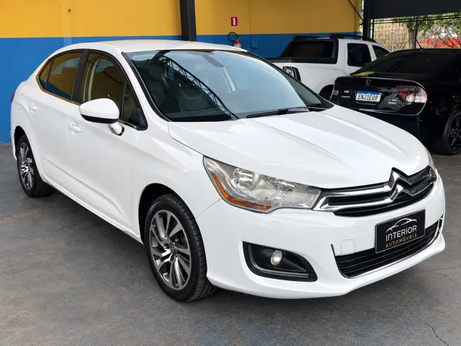 Citroen C4 Lounge Tendance 2.0 Flex 4P Aut. 2014