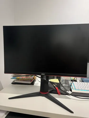 Monitor Aoc 144 hz 1 ms com defeito