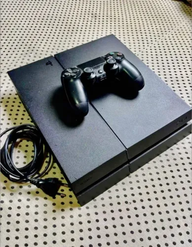 Ps4 Fat com Fifa 26 e outros jogos 
