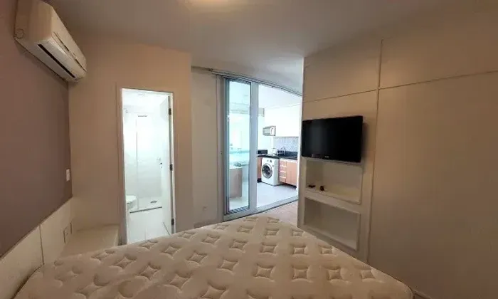 LOCAÇÃO - BELA VISTA APTO 01 DORM 30M2 Á.Ú MOBILIADO VARANDA LAZER 01 VAGA!!!