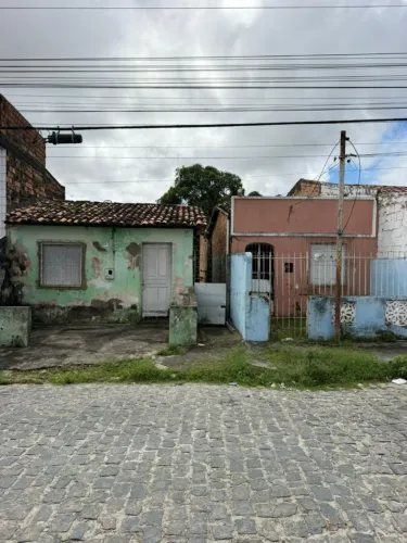 LOTE ESCRITURADO + 5 CASAS - VENDO OU TROCO POR CARRO