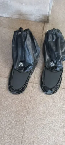 Bota impermeável para motociclista marca ALBA