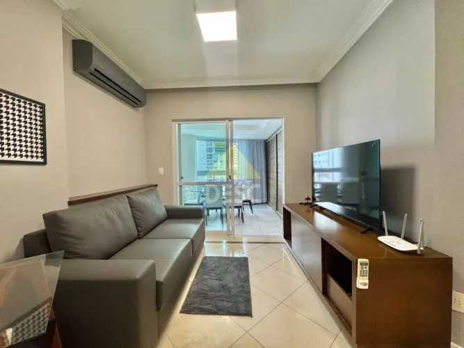 Apartamento Quadra Mar à Venda no Edifício Costa Esmeralda em Balneário Camboriú