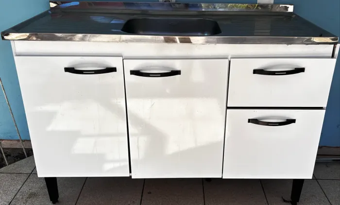 Armário de Cozinha com Pia de Inox - Usado