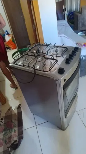 Fogão elétrico 4 bocas consul funcionando perfeitamente